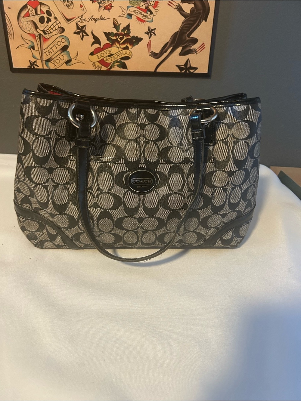 Coach Heritage Signature Shopper